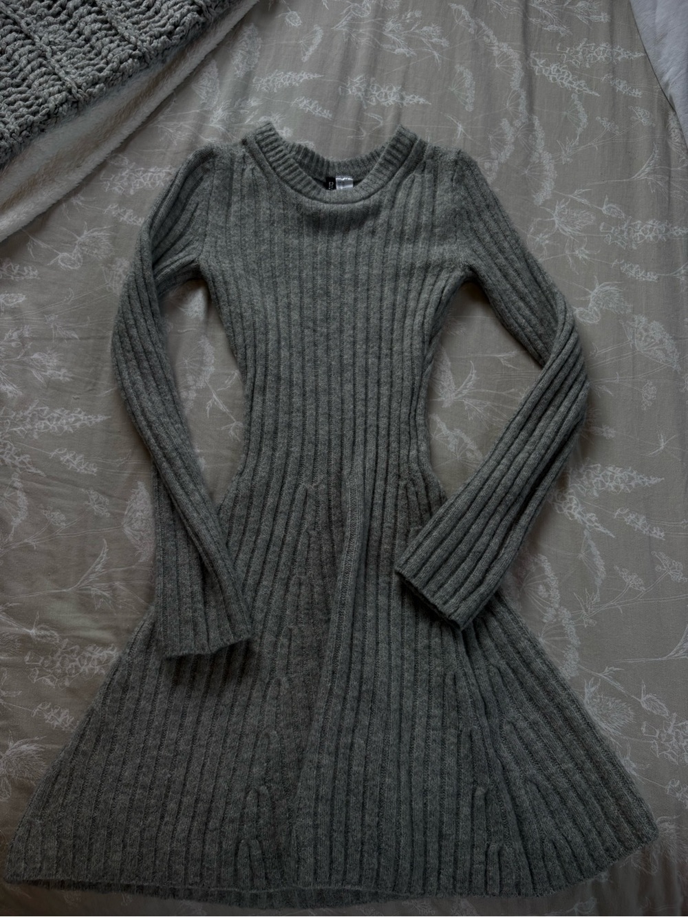 Divided Gray Ribbed Long-Sleeve Knit Dress